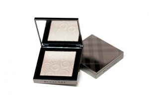 Ny Highlighter fra Burberry – Spring/Summer 2016 Runway Palette