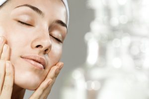 Oppdag Hydrolat av ansikt – hvorfor de passer så godt for hudpleie?